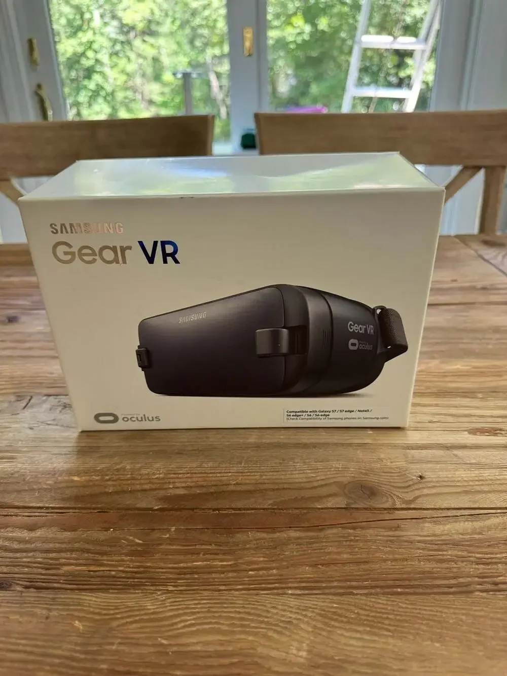 Samsung Gear VR SM-R323 Virtual Reality Headset